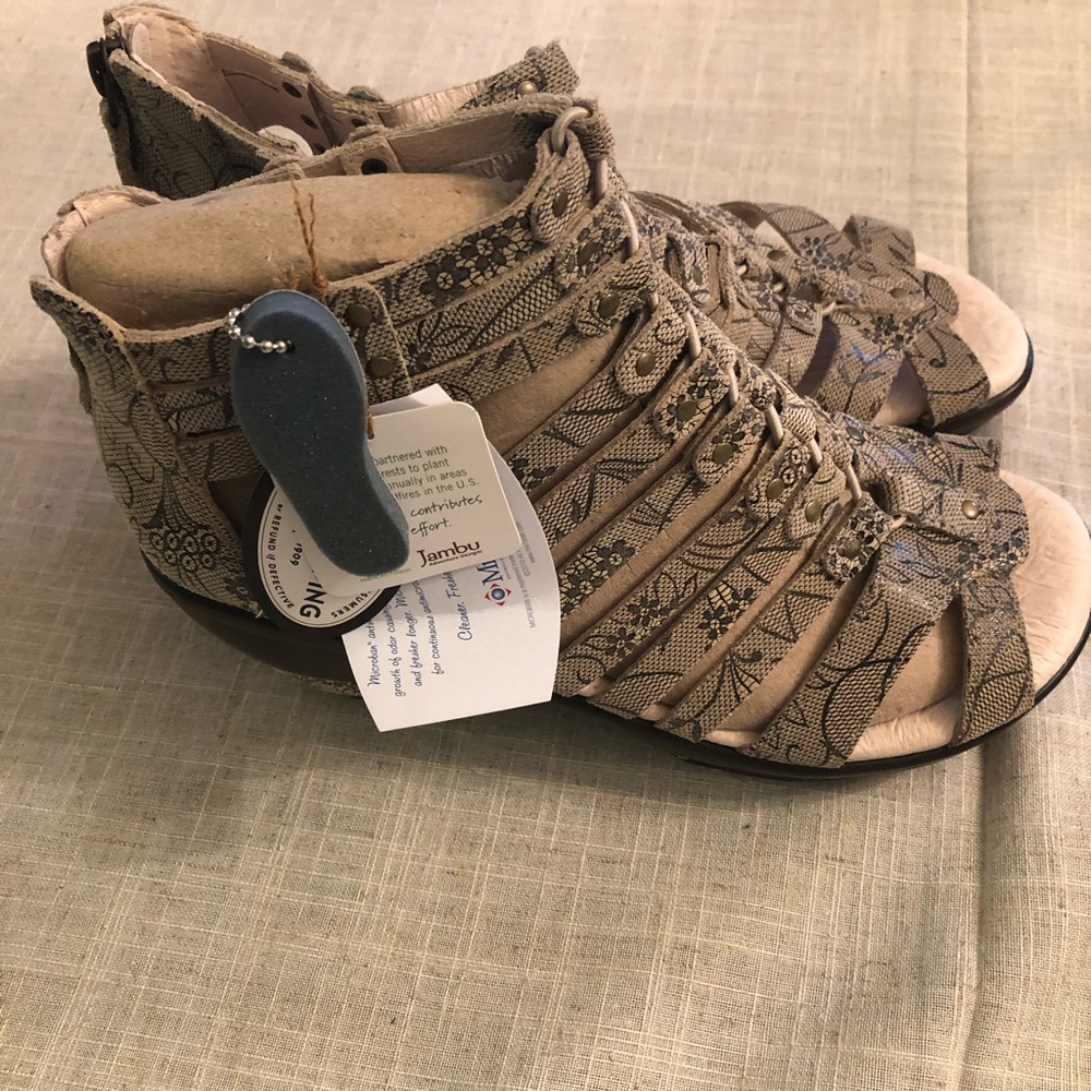 Jambu shoes